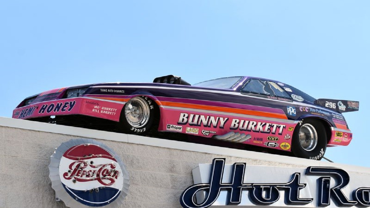 Bunny Burkett's Funny Car returns in time for Jet Wars at MIR The