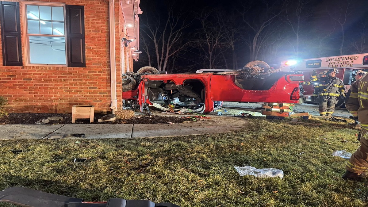 Driver Airlifted in Hollywood Rollover - The Southern Maryland Chronicle
