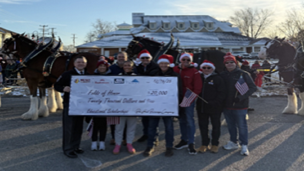Clydesdales Bring Holiday Cheer to Southern Maryland