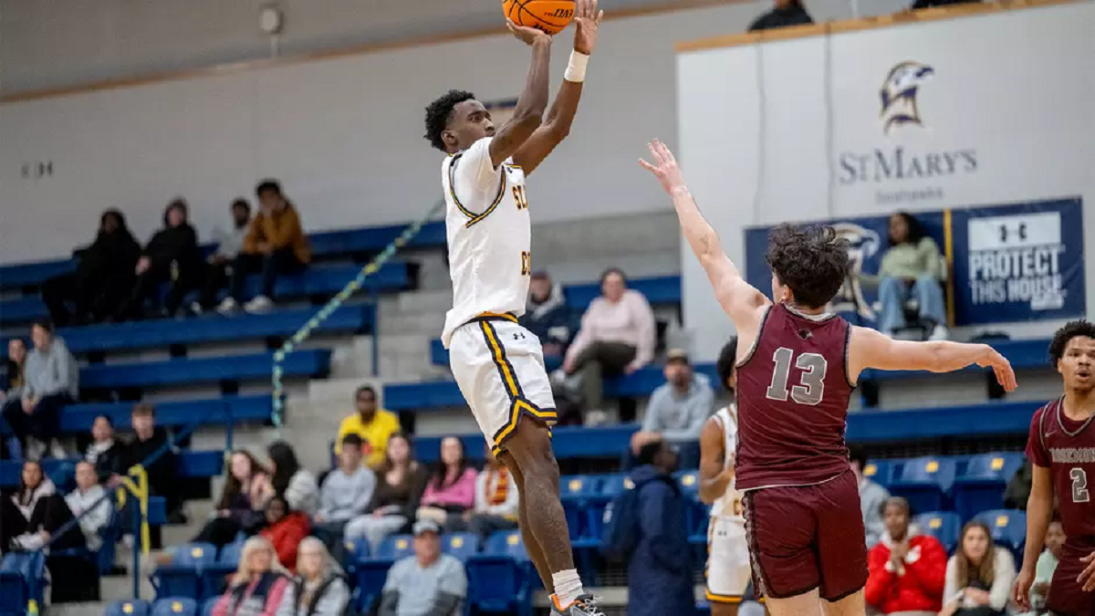 SMCM Falls to Lions Despite Career Night from Crimaudo